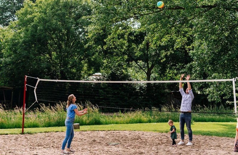 volleybal_vakantiepark_het_grootslag_sport-1600-x-1040-px-2.jpg